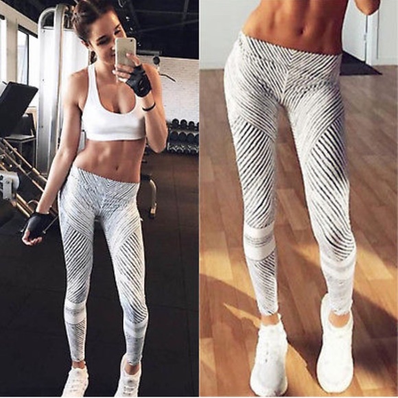 Pants - Women’s striped yoga leggings.
